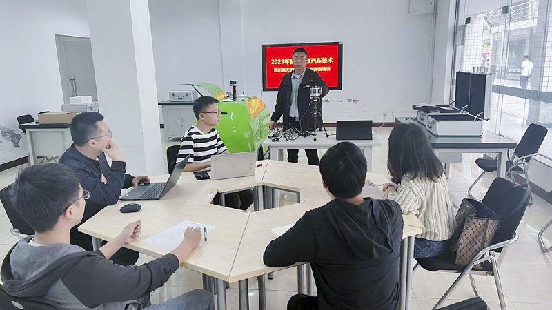 消防工程师网校与面授班：选择哪种学习方式更适合自己的职业发展**