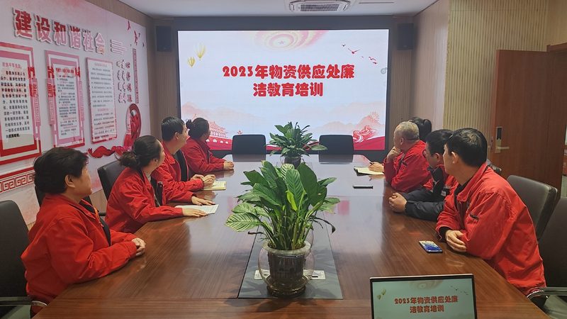 在培训实施过程中，要关注以下几点：